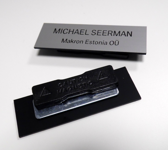 Nimikyltti magneetilla Makron Estonia OÜ Nimikyltti magneetilla Makron Estonia OÜ
