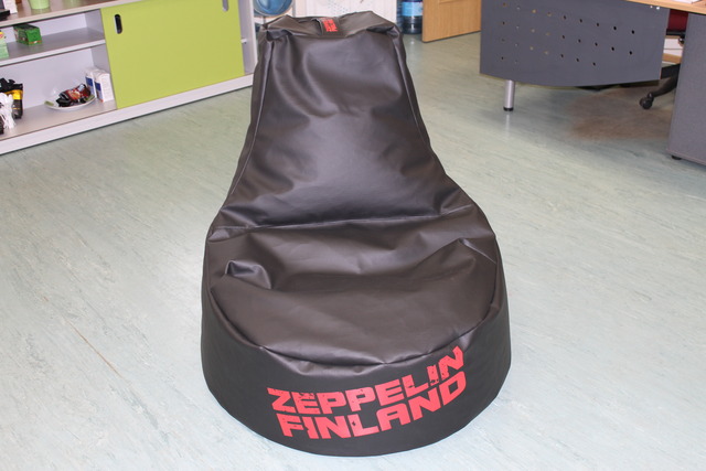 Selkänojainen säkkituoli Zeppelin Finland Selkänojainen säkkituoli Zeppelin Finland