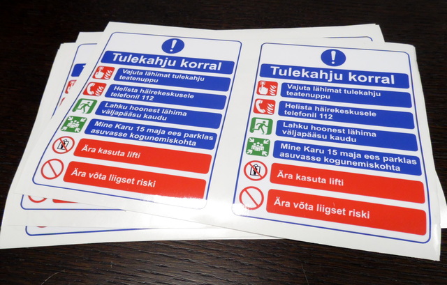 Varoitustarra Tulekahju korral! Varoitustarra Tulekahju korral!