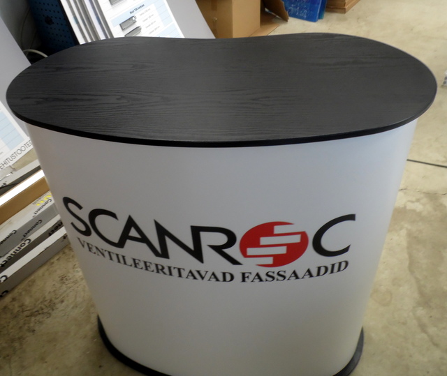 Messupöytä mustalla arkkilla Scanroc Messupöytä mustalla arkkilla Scanroc