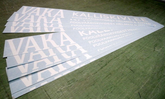 Logotarra VAKA siirtokalvolla Logotarra VAKA siirtokalvolla