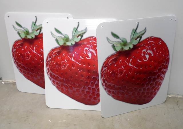 Mainoskyltti Mansikka Mainoskyltti Mansikka