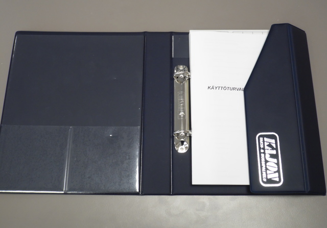 Foliopainettu tuotekansio Kajon Foliopainettu tuotekansio Kajon