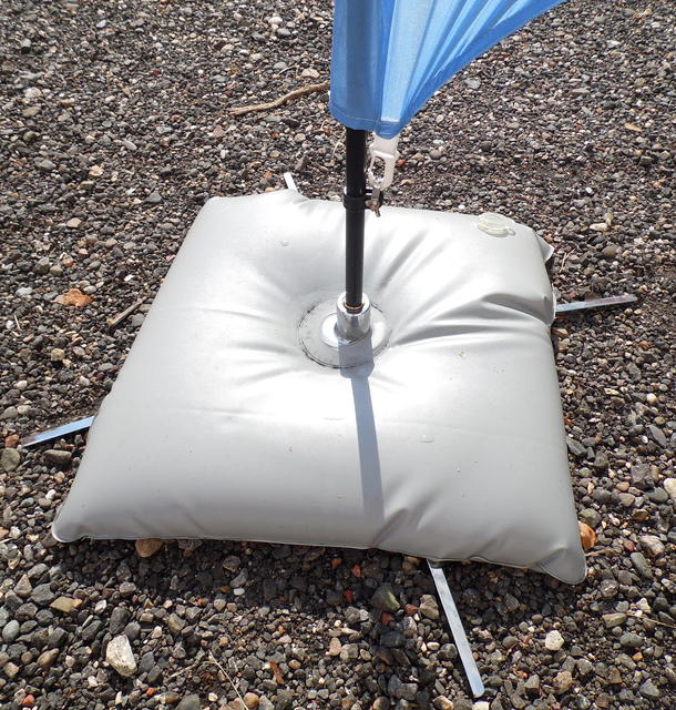 Lisäpaino säkki lipun jalalle Lisäpaino säkki lipun jalalle