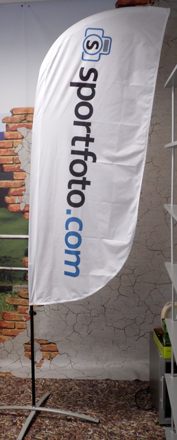 Rantalippu ristijalkalla Sportfoto Rantalippu ristijalkalla Sportfoto