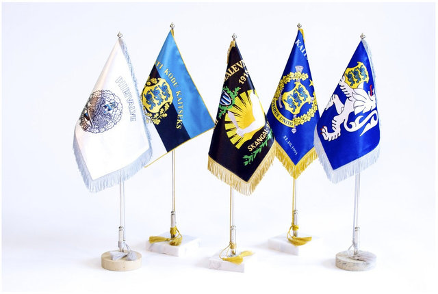 Pöydäliput logolla Pöydäliput logolla